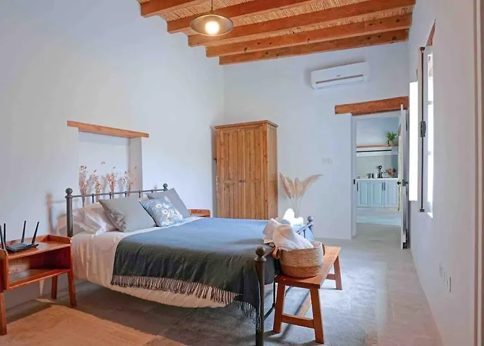 Stonebuilt Hiddenhouse *