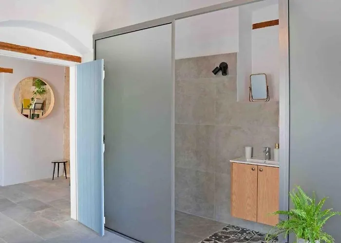 Stonebuilt Hiddenhouse パ フォス