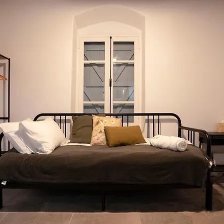 Stonebuilt Hiddenhouse * Paphos