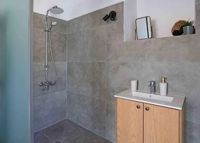 Stonebuilt Hiddenhouse