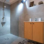 Stonebuilt Hiddenhouse بيت للعطل بافوس
