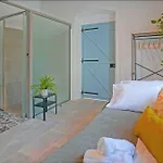 بيت للعطل Stonebuilt Hiddenhouse بافوس