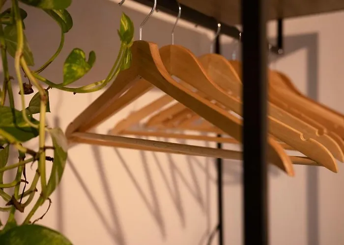 Stonebuilt Hiddenhouse *